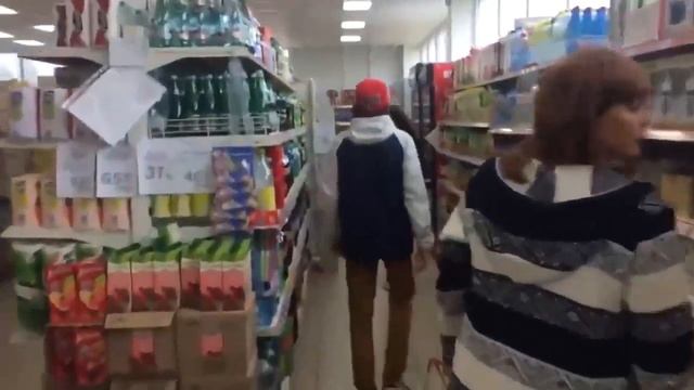 ЧТО КУПИТ ШКОЛЬНИЦА НА 100 РУБЛЕЙ ? |Dima Smirnov смотреть онлайн