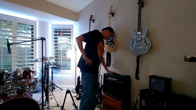 Blackstar Studio 10 doesn't like fender vintage noiseless смотреть онлайн