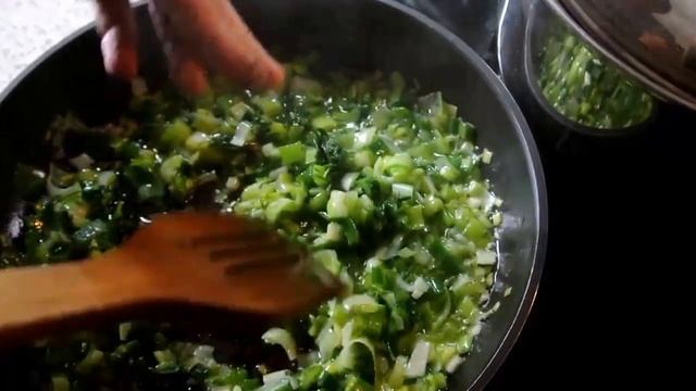 КАРАКАТИЦА СО ШПИНАТОМ как вкусно приготовить КАРАКАТИЦУ ДЛЯ ЛЮБИТЕЛЕЙ ЭКЗОТИКИ смотреть онлайн