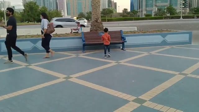 Travelling Through Abu Dhabi - Marina Mall - Corniche Road #Marinamall #Abudhabi #uae смотреть онлайн