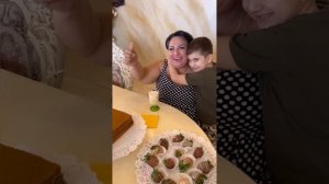 Не зря кормлю внуков ? - Аруся Кавказ #арусякавказ #внукиаруси #слюбовью