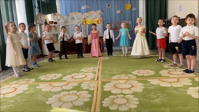 Поздравление для мам старшая группа "Звездочки" смотреть онлайн