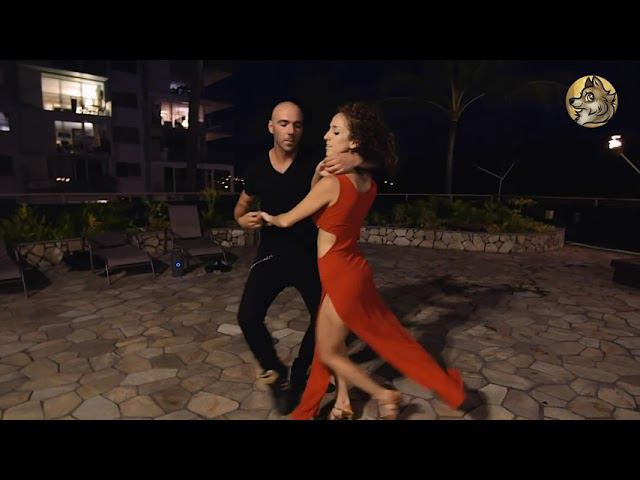 СЛИШКОМ ПОЗДНЯЯ ЛЮБОВЬ, СЛИШКОМ ПОЗДНЯЯ... - поёт Леонид РУСАНОВ смотреть онлайн