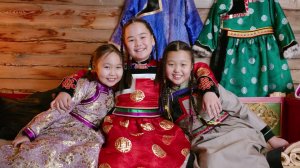 Гарнууд  хулнууд - Мүнгэн хонхонууд - песенка  о ручках и ножках, носочках и сапожках