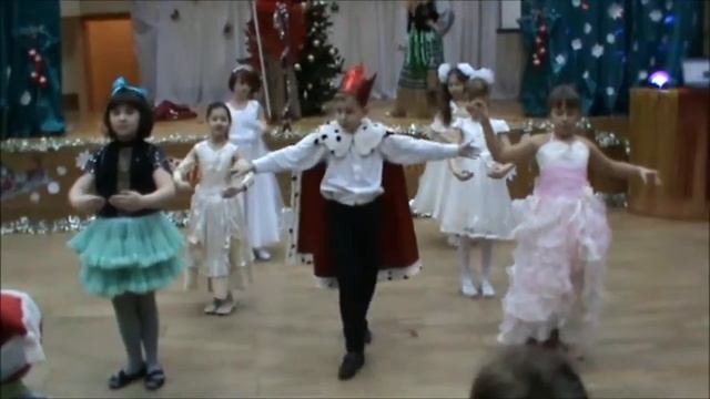 Новогодний праздник 3 часть смотреть онлайн