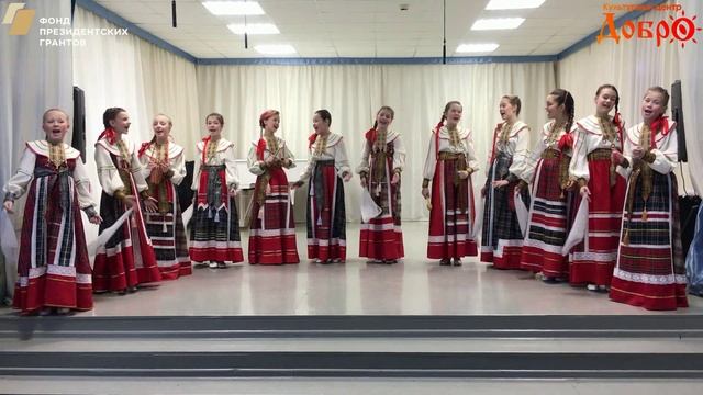 Ансамбль народной песни "Маков цвет" смотреть онлайн