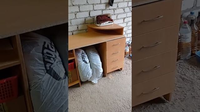 Новый стол. И самое главное в гараже!!! Должно быть у каждого. смотреть онлайн