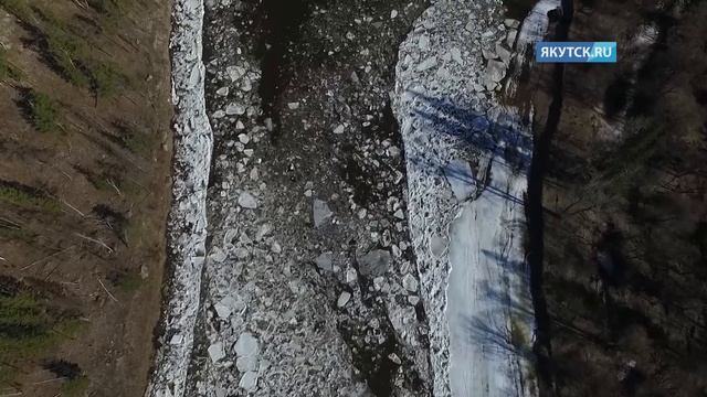 В Киренске пошел ледоход смотреть онлайн