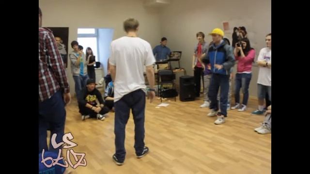 Суповой Набор Made in Hip-Hop - Boys - LS BTLZ - 1'2 Митбой vs. Артём Fly смотреть онлайн