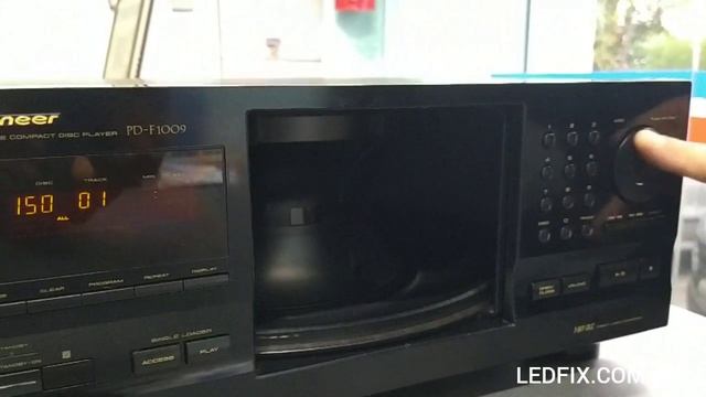 O incrível aparelho de 300 CDs da Pioneer | Modelo PD-F1009 смотреть онлайн
