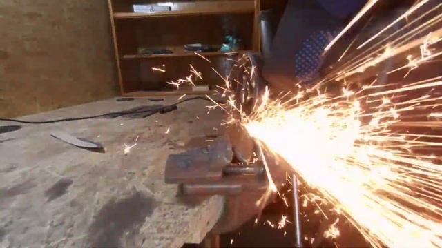 Как сделать нож для метания своими руками смотреть онлайн