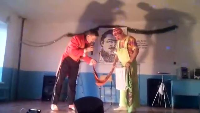 Клоуны в селе Дюбек смотреть онлайн