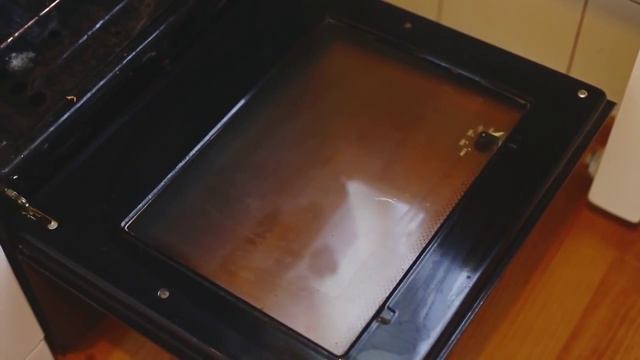 2 надежных способа ✔ как легко очистить духовку от жира и нагара смотреть онлайн