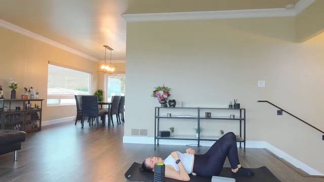 Meditation, Breath-work and Foam Rolling. Total body wellness! | Git LIIT with Amy смотреть онлайн