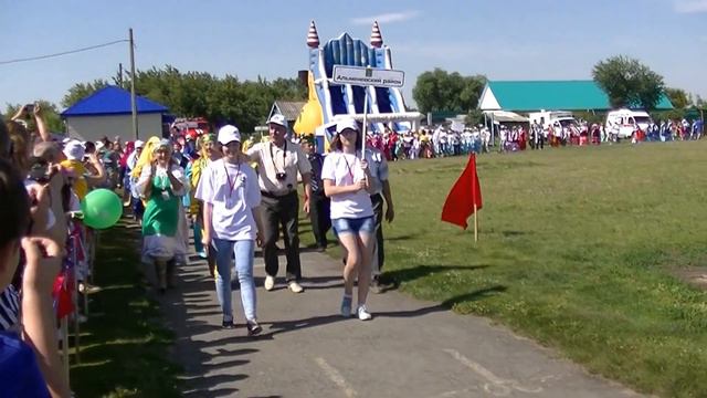 Ичкинские татары на параде.