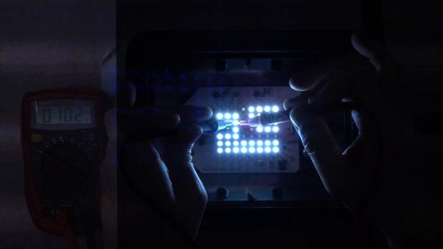 Светодиодные прожекторы. Вскрываем, определяем тип драйвера и соединения, меняем светодиоды. смотреть онлайн