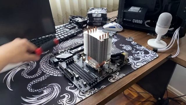 Baixando a Temperatura do PC gamer Compacto do Aliexpress Colocando Fans da Aigo смотреть онлайн