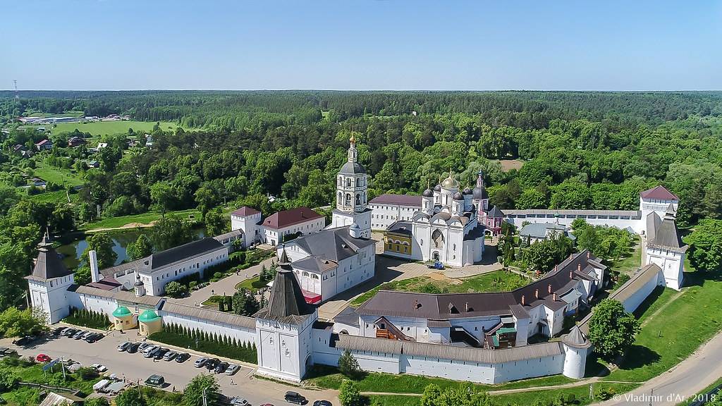 Боровск. Свято- Пафнутьев Боровский монастырь смотреть онлайн