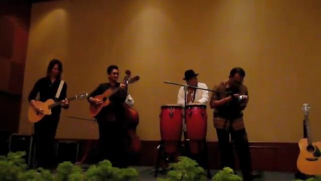 IPhone Guitar : Hotel California смотреть онлайн