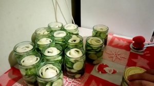 Маринованные огурцы в автоклаве.