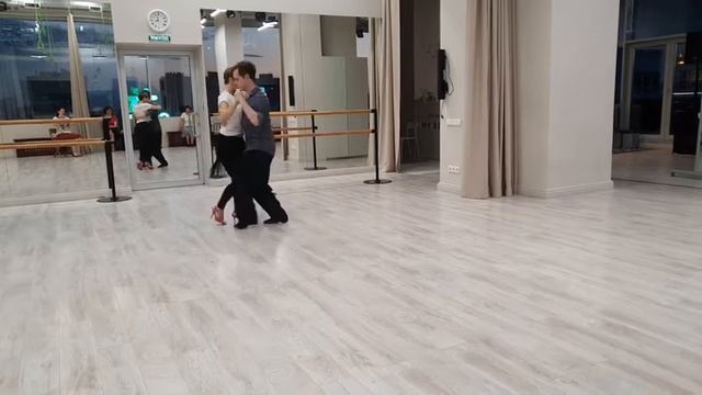 Давление и натяжение - Роман Гилев Светлана Артемова, урок аргентинское танго 25.08.2020 смотреть онлайн