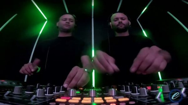 MELLOS BROTHERS @ VOLTAJE ELECTRONICA