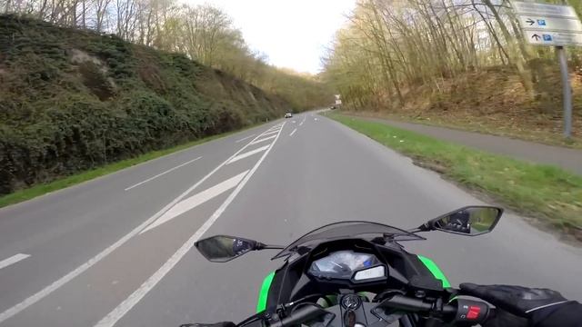 Kawasaki Ninja 300 SE - Purchase First Ride смотреть онлайн