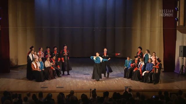 «Как сдумал камарь ажениться» — шуточная плясовая. Народный хор РАМ им. Гнесиных /Gnesins Folk Choi смотреть онлайн