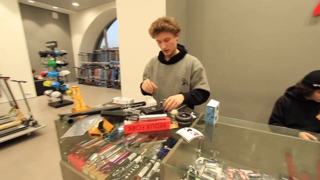 Kickmeat Custom Assembling №14 смотреть онлайн