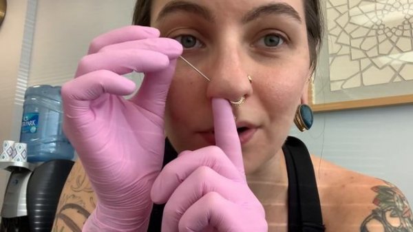How to insert threadless jewelry into a nostril piercing