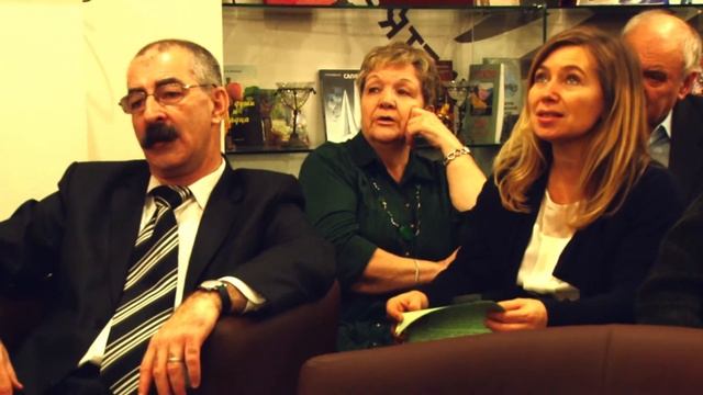 ОТГОВОРИЛА РОЩА ЗОЛОТАЯ (С. Есенин). Поёт Артур Чубаркин. смотреть онлайн