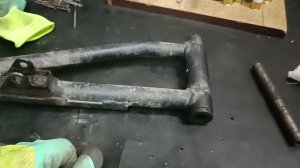 Stels Guepard, врезка тавотниц в передние рычаги