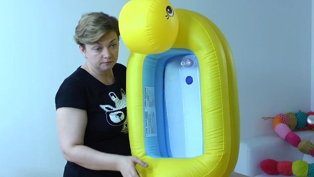 Надувная ванна - утка Munchkin для купания малыша смотреть онлайн