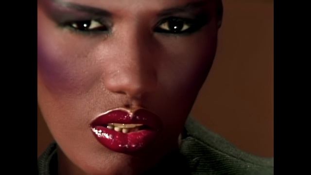 Grace Jones - I've Seen That Face Before (Libertango) (Official Video), Full HD Digitally Remastere смотреть онлайн