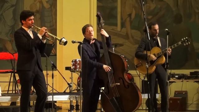THREE BLIND MICE "POLKA DOT STOMP" смотреть онлайн
