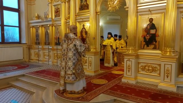 Митрополит Игнатий совершил Божественную литургию в храме апостола и евангелиста Иоанна Богослова смотреть онлайн