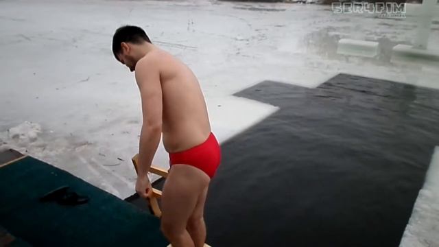 Вы Должны Это Попробовать! Зимнее Купание смотреть онлайн