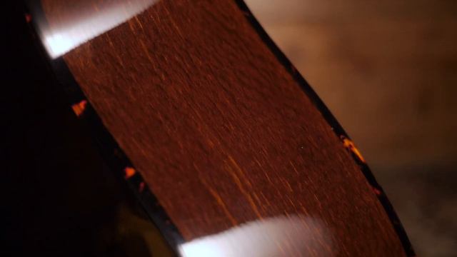 Tu siguiente acústica | Fender FA 345CE Auditorium Teaburst смотреть онлайн