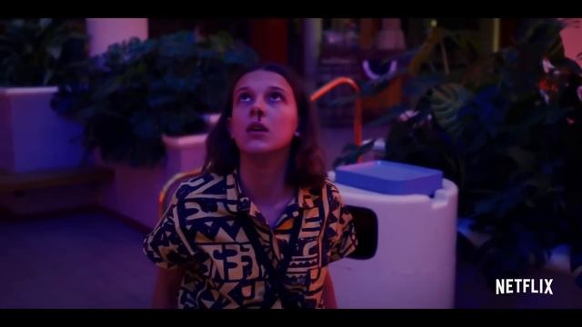 ОЧЕНЬ СТРАННЫЕ ДЕЛА ► КАСТ НА ПРЕМЬЕРЕ 3 СЕЗОНА ( НА РУССКОМ) смотреть онлайн