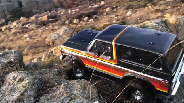 RC Traxxas Trx 4 Ford Bronco 79 & Land Rover Defender смотреть онлайн