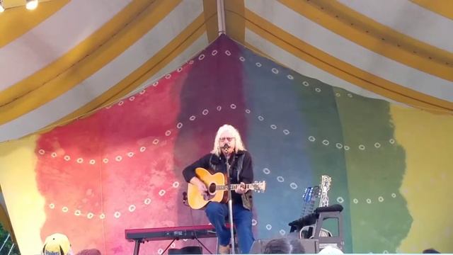 "When A Soldier Makes It Home" Arlo Guthrie Clearwater Festival 6/18/17 смотреть онлайн