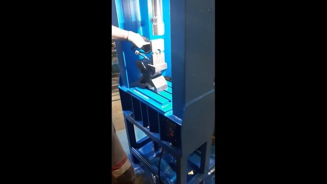 Пресс гидравлический для опрессовки штуцеров на ТЭН смотреть онлайн