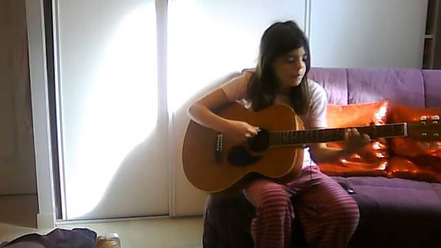 petit morceau a la guitar by moi смотреть онлайн