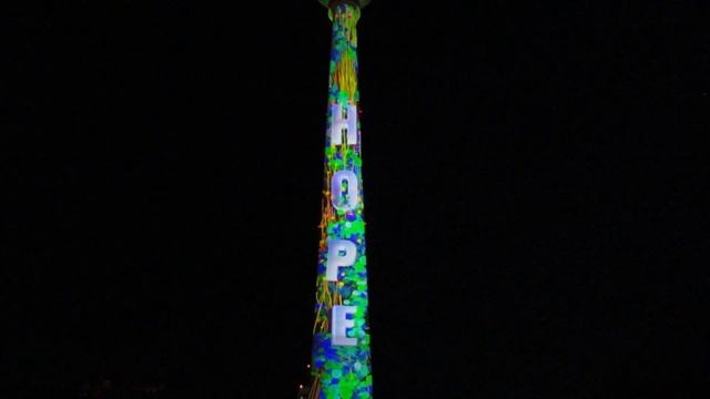 Берлинская телебашня Фестиваль света 2022 смотреть онлайн