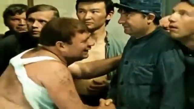 «- Деточка! А вам не кажется, что ваше место возле параши??!!! » смотреть онлайн