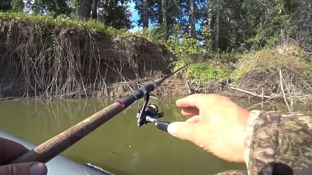 "Макалка" на хищника в сентябре! Ловля на лягушку на Оби. смотреть онлайн