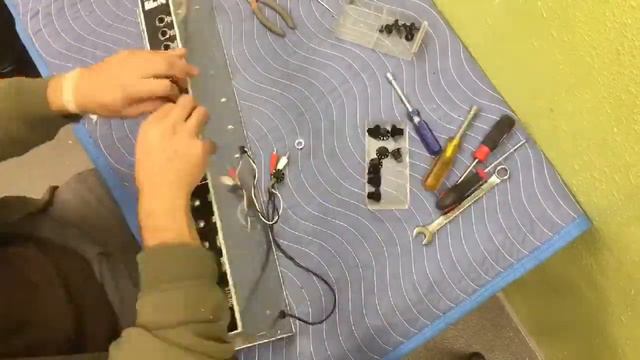 Fender on the workbench смотреть онлайн