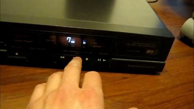 Technics SL-P110 NOS CD PLAYER смотреть онлайн