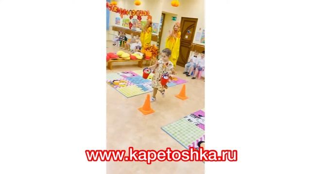 Праздник Осени. Веселая эстафета с грибами для дете 4-6 лет. Открытый урок. Праздники в детском сад смотреть онлайн