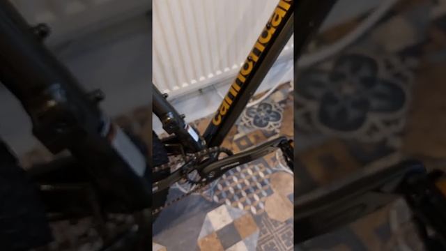 Cannondale mountian bike CUJO 2 смотреть онлайн